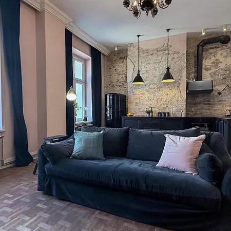 Apartment Historic Old Town Loft - Exposed Brick & Free Parking