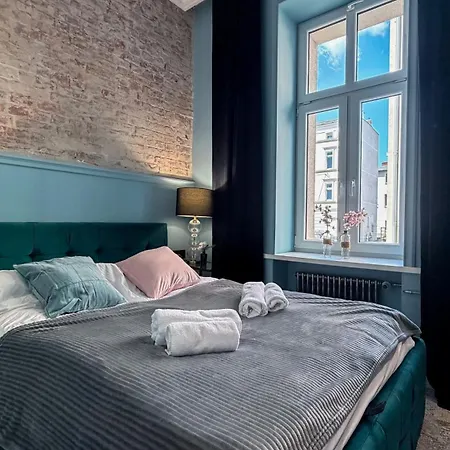 Apartment Historic Old Town Loft - Exposed Brick & Free Parking Bydgoszcz