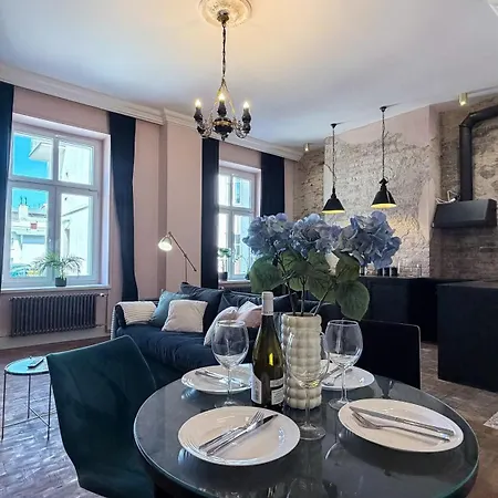 Apartment Historic Old Town Loft - Exposed Brick & Free Parking Bydgoszcz
